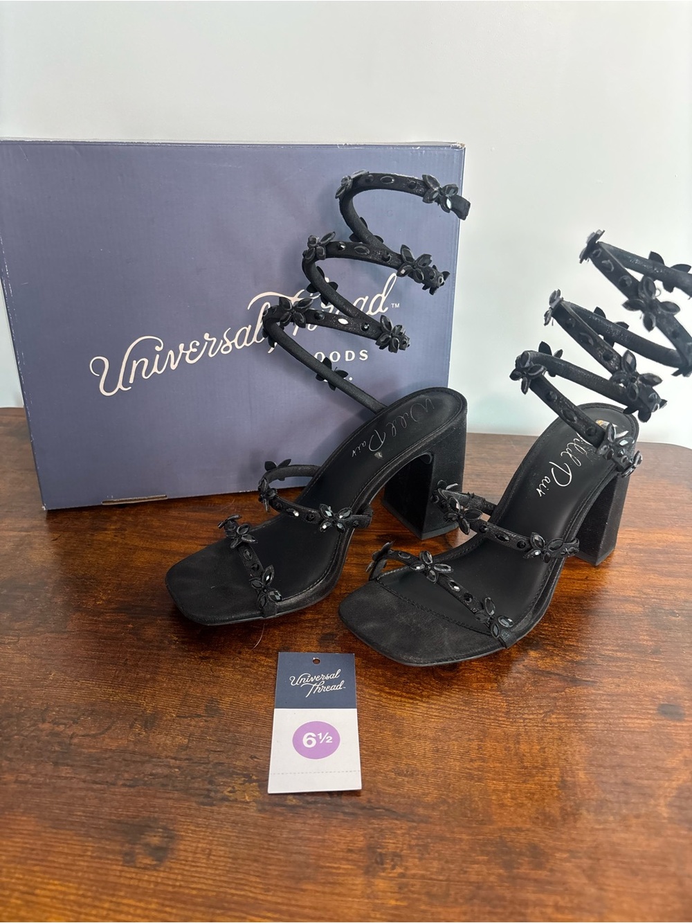 Universal Thread Black Floral Ankle-Strap Block Heel Sandals